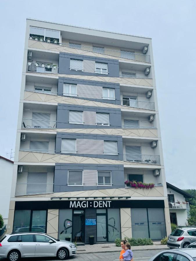 Apartman M&M Doboj Eksteriør billede